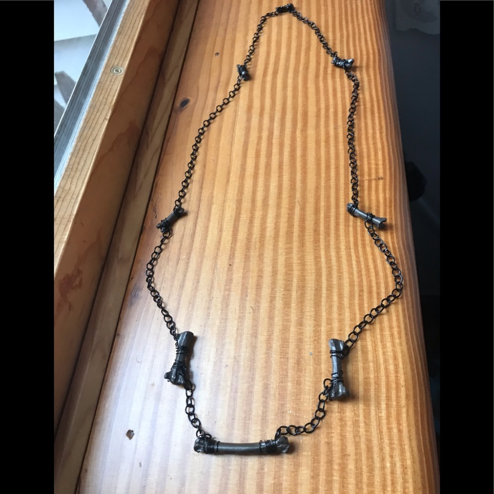 Long bone necklace - Picture 2 of 5